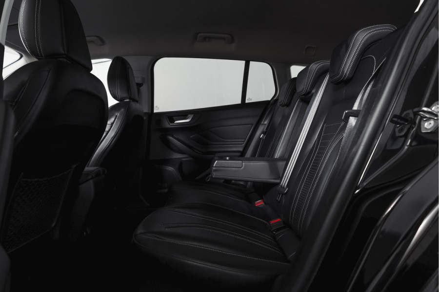 Ford FOCUS Wagon 1.5 EcoBoost 150 PK Vignale - Automaat | Adapt. Cruise | Winterpakket | PDC | Camera | NAV + App. Connect | ECC | DAB | Elk. Klep | LM 18" |