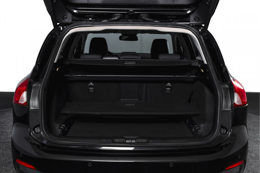 Ford FOCUS Wagon 1.5 EcoBoost 150 PK Vignale - Automaat | Adapt. Cruise | Winterpakket | PDC | Camera | NAV + App. Connect | ECC | DAB | Elk. Klep | LM 18" |