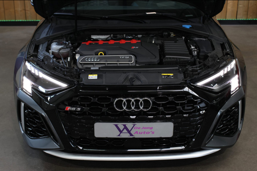Audi RS3 Limousine 2.5 TFSI Quattro *Pano*B&O*Head-Up*Camera*Massage*