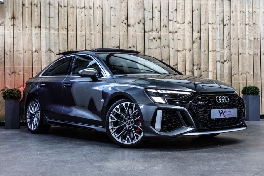 Audi RS3 Limousine 2.5 TFSI Quattro *Pano*B&O*Head-Up*Camera*Massage*