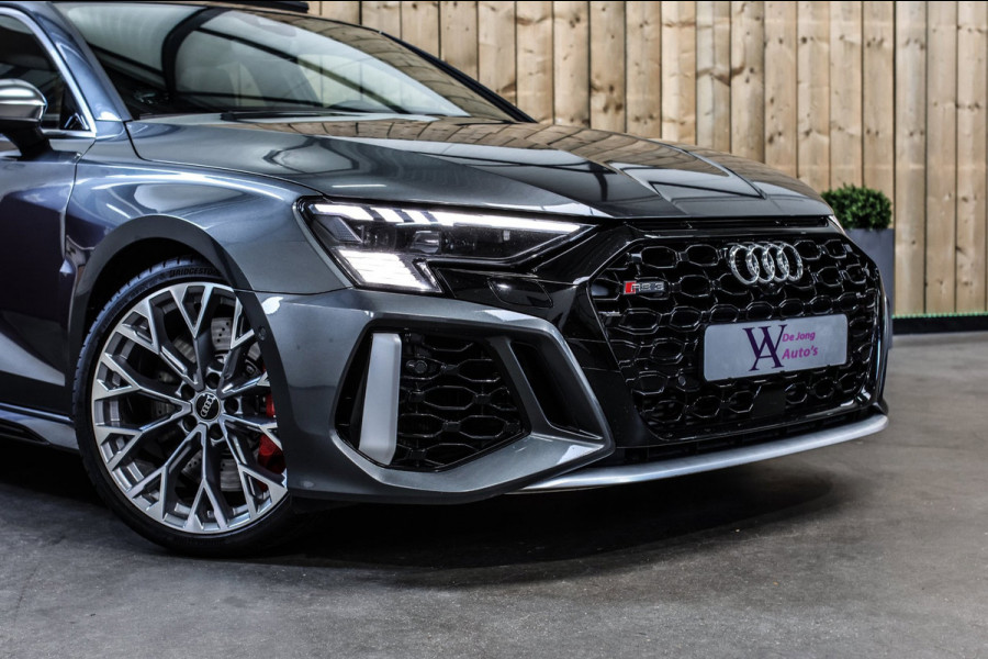 Audi RS3 Limousine 2.5 TFSI Quattro *Pano*B&O*Head-Up*Camera*Massage*