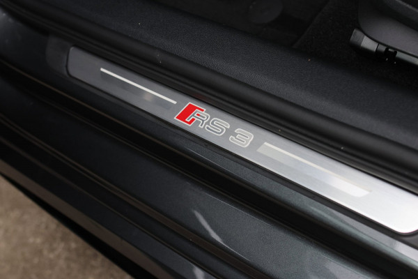 Audi RS3 Limousine 2.5 TFSI Quattro *Pano*B&O*Head-Up*Camera*Massage*
