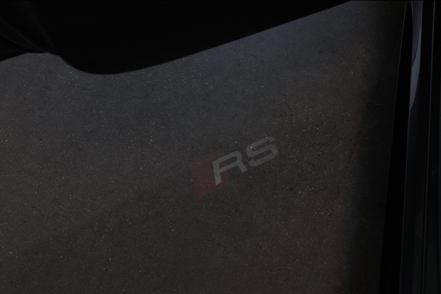 Audi RS3 Limousine 2.5 TFSI Quattro *Pano*B&O*Head-Up*Camera*Massage*