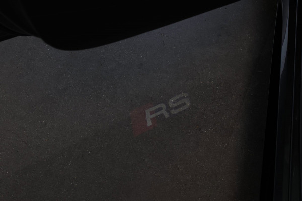 Audi RS3 Limousine 2.5 TFSI Quattro *Pano*B&O*Head-Up*Camera*Massage*