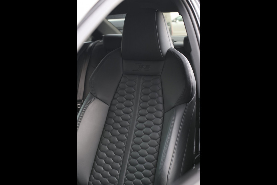 Audi RS3 Limousine 2.5 TFSI Quattro *Pano*B&O*Head-Up*Camera*Massage*