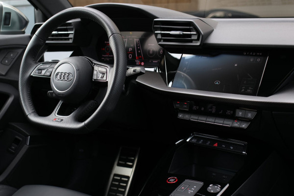Audi RS3 Limousine 2.5 TFSI Quattro *Pano*B&O*Head-Up*Camera*Massage*