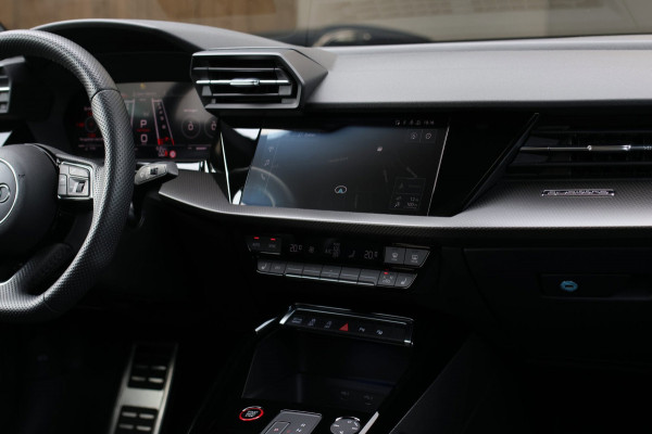 Audi RS3 Limousine 2.5 TFSI Quattro *Pano*B&O*Head-Up*Camera*Massage*