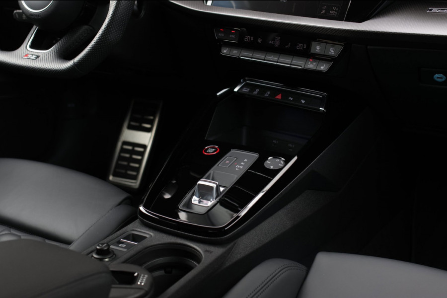 Audi RS3 Limousine 2.5 TFSI Quattro *Pano*B&O*Head-Up*Camera*Massage*