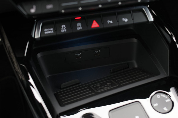 Audi RS3 Limousine 2.5 TFSI Quattro *Pano*B&O*Head-Up*Camera*Massage*