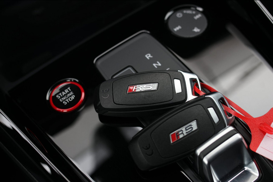 Audi RS3 Limousine 2.5 TFSI Quattro *Pano*B&O*Head-Up*Camera*Massage*