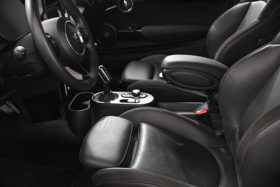MINI Cooper Electric Charged 33 kWh Leder Climate Control Cruise Control Navigatie Camera Head up Harman Kardon