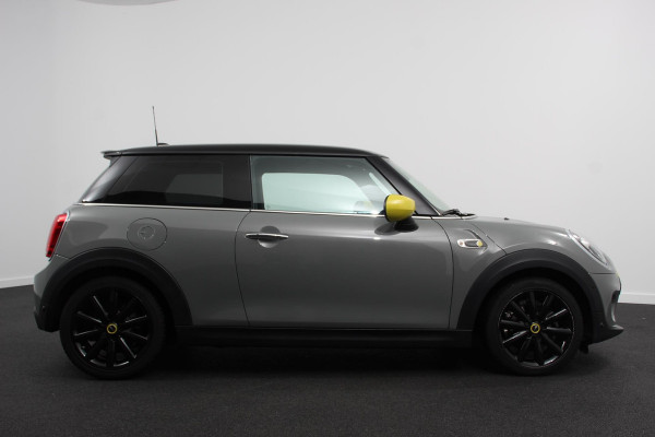 MINI Cooper Electric Charged 33 kWh Leder Climate Control Cruise Control Navigatie Camera Head up Harman Kardon