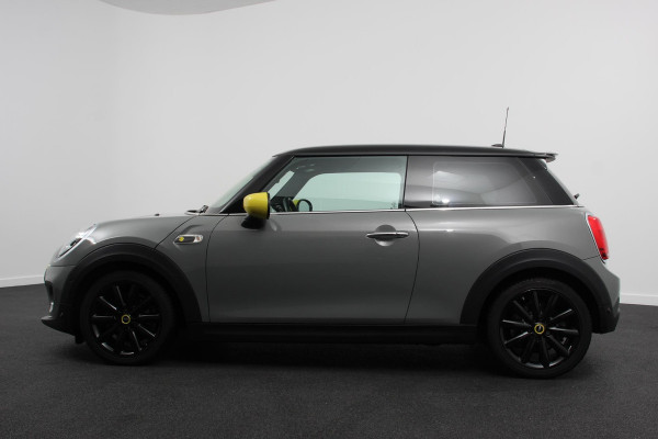 MINI Cooper Electric Charged 33 kWh Leder Climate Control Cruise Control Navigatie Camera Head up Harman Kardon