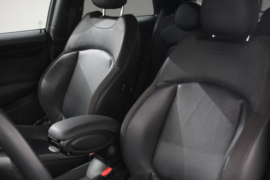 MINI Cooper Electric Charged 33 kWh Leder Climate Control Cruise Control Navigatie Camera Head up Harman Kardon