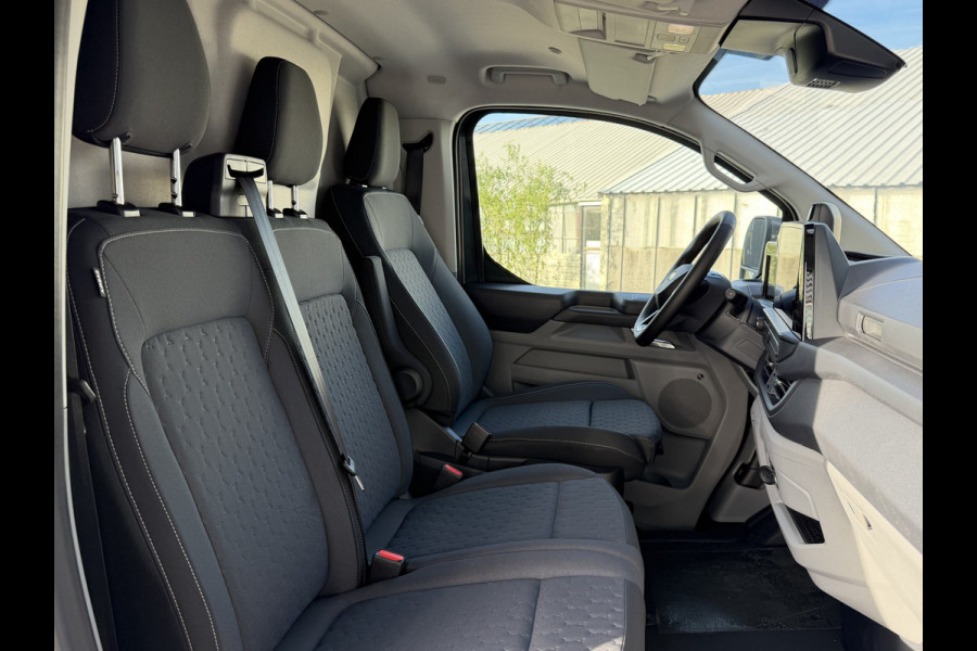 Ford E-Transit Cust. 340 L2H1 Limited 71 kWh 218 PK | 360 Camera | B&O Audio | Adaptieve Cruise | Direct Leverbaar!