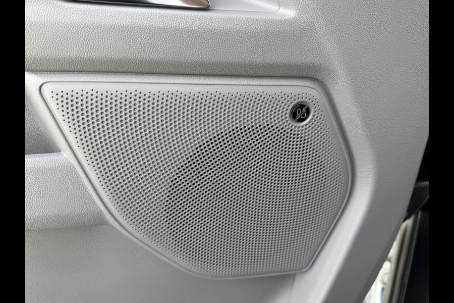 Ford E-Transit Cust. 340 L2H1 Limited 71 kWh 218 PK | 360 Camera | B&O Audio | Adaptieve Cruise | Direct Leverbaar!