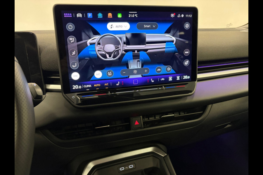 Volkswagen T-Roc 1.5 eTsi R-Line First Edition*Winterpakket*Camera*IQ-Light*