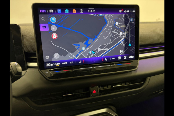 Volkswagen T-Roc 1.5 eTsi R-Line First Edition*Winterpakket*Camera*IQ-Light*