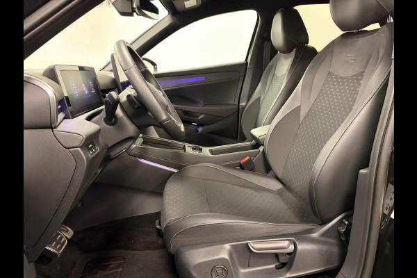 Volkswagen T-Roc 1.5 eTsi R-Line First Edition*Winterpakket*Camera*IQ-Light*
