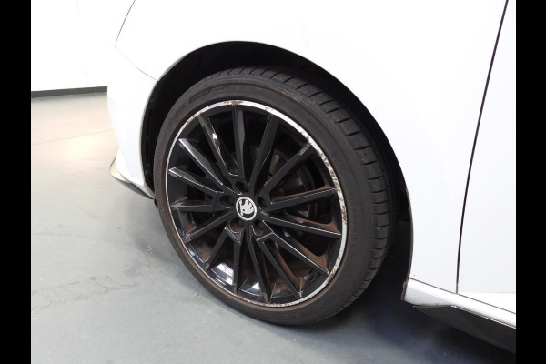 Škoda Fabia Combi 1.0 TSI Monte Carlo NAVI/CLIMA/CRUISE/PDC/17"LMV!
