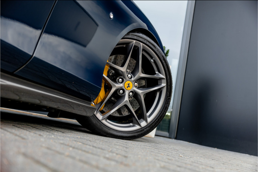 Ferrari Roma 3.9 V8 HELE - Blu Pozzi | Novitec Exhaust | Passenger Display | Carbon