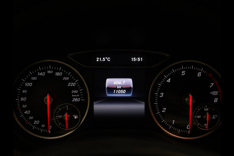 Mercedes-Benz A-Klasse 160 Ambition [CRUISE CONTROL, PDC V+A, STUURWIEL MULTIFUNCTIONEEL, CLIMATE CONTROL, LED, GARMIN MAP PILOT, SPORTSTOELEN, REGENSENSOR, NIEUWSTAAT]