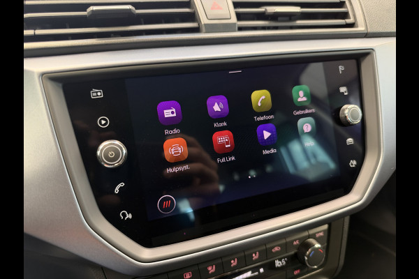 Seat Arona 1.0 TSI Style Business Intense Plus Cruise/Climate Automaat Trekhaak NAP!