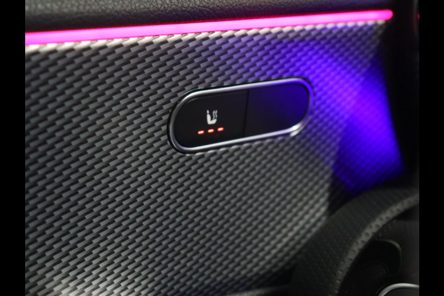 Mercedes-Benz A-Klasse 180 Business Solution Luxury [STOELVERWARMING, SFEERVERLICHTING, CAMERA, DIGITAL DASH, CRUISE CONTROL, LED, LEDER, BLUETOOTH, CLIMECONTROL, NAVIGATIE, ESP, START STOP SYSTEEM, NIEUWSTAAT]
