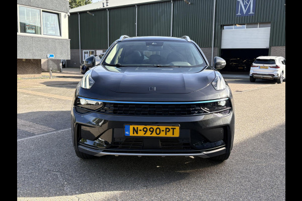 Lynk & Co 01 1.5 VAN €21.900,- VOOR €19.770,- UW VOORDEEL: €2.130,- APPLE CARPLAY/ANDROID AUTO | PANORAMADAK | ELEKTRISCHE ACHTERKLEP | STOEL VERWARMING | MEMORY SEATS |