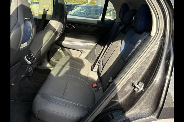 Lynk & Co 01 1.5 VAN €21.900,- VOOR €19.770,- UW VOORDEEL: €2.130,- APPLE CARPLAY/ANDROID AUTO | PANORAMADAK | ELEKTRISCHE ACHTERKLEP | STOEL VERWARMING | MEMORY SEATS |