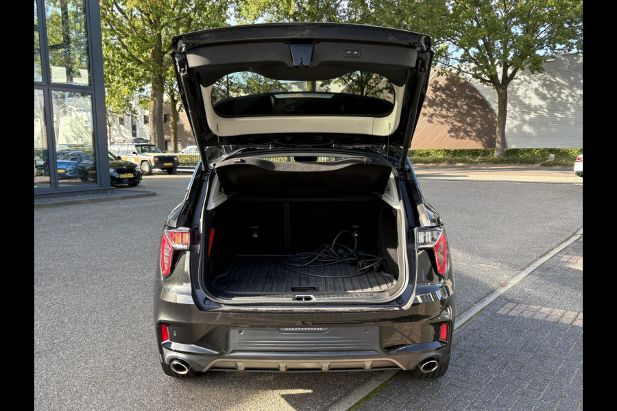 Lynk & Co 01 1.5 VAN €21.900,- VOOR €19.770,- UW VOORDEEL: €2.130,- APPLE CARPLAY/ANDROID AUTO | PANORAMADAK | ELEKTRISCHE ACHTERKLEP | STOEL VERWARMING | MEMORY SEATS |