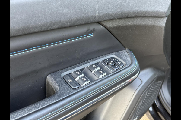 Lynk & Co 01 1.5 VAN €21.900,- VOOR €19.770,- UW VOORDEEL: €2.130,- APPLE CARPLAY/ANDROID AUTO | PANORAMADAK | ELEKTRISCHE ACHTERKLEP | STOEL VERWARMING | MEMORY SEATS |