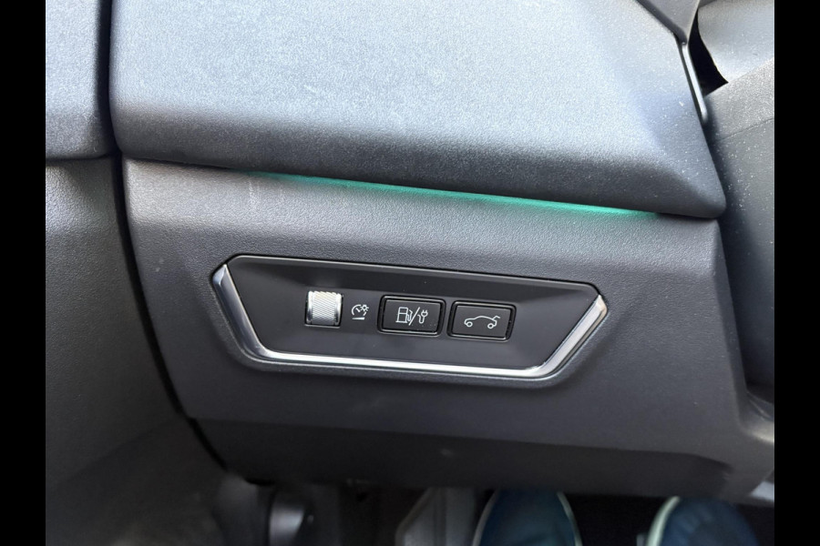 Lynk & Co 01 1.5 VAN €21.900,- VOOR €19.770,- UW VOORDEEL: €2.130,- APPLE CARPLAY/ANDROID AUTO | PANORAMADAK | ELEKTRISCHE ACHTERKLEP | STOEL VERWARMING | MEMORY SEATS |