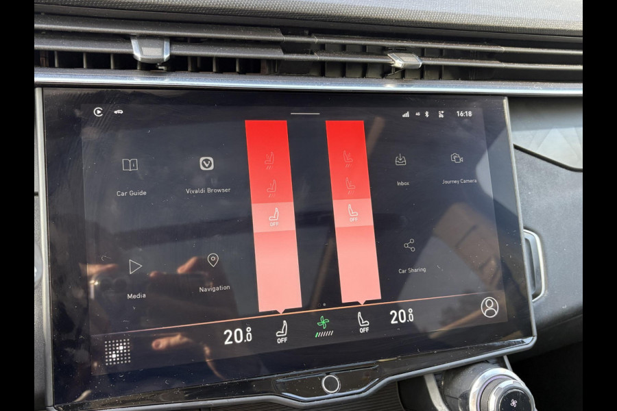 Lynk & Co 01 1.5 VAN €21.900,- VOOR €19.770,- UW VOORDEEL: €2.130,- APPLE CARPLAY/ANDROID AUTO | PANORAMADAK | ELEKTRISCHE ACHTERKLEP | STOEL VERWARMING | MEMORY SEATS |