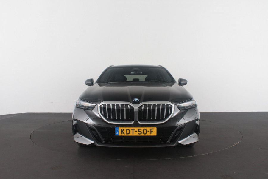BMW 5 Serie Touring 530e xDrive M Sport > Trekhaak/20inch/Head-up/Shadow-Line/360 camera/H&K