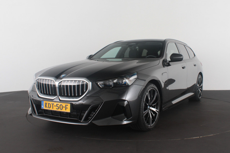 BMW 5 Serie Touring 530e xDrive M Sport > Trekhaak/20inch/Head-up/Shadow-Line/360 camera/H&K