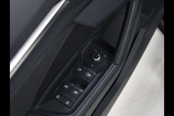 Audi A3 Limousine 35 TFSI Sport [APPLE CARPLAY, ANDROID, ADAPTIVE CRUISE CONTROL, DIGITAL DASH, FULL LED, CLIMATE CONTROL, BLUETOOTH, MMI NAVIGATIE PLUS,NIEUWSTAAT]
