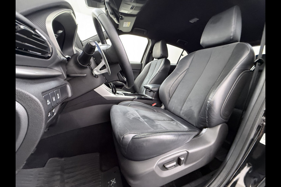 Mitsubishi Eclipse Cross 2.4I 188PK Automaat PHEV Hybride 360°Camera Adap.Cruise toel+Stuurverwarming Apple Carplay/Android Auto Navi Ecc Pdc Executive Lane Assist Privacy Glas Led Lmv Voicecontrol Regen-Lichtsensor Isofix Dodehoekdetectie 1.500KG Trekgewicht 1e Eigenaar Origineel Nederlandse Auto