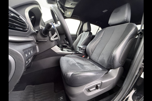 Mitsubishi Eclipse Cross 2.4I 188PK Automaat PHEV Hybride 360°Camera Adap.Cruise toel+Stuurverwarming Apple Carplay/Android Auto Navi Ecc Pdc Executive Lane Assist Privacy Glas Led Lmv Voicecontrol Regen-Lichtsensor Isofix Dodehoekdetectie 1.500KG Trekgewicht 1e Eigenaar Origineel Nederlandse Auto