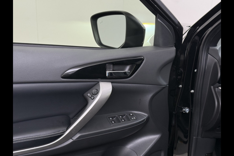 Mitsubishi Eclipse Cross 2.4I 188PK Automaat PHEV Hybride 360°Camera Adap.Cruise toel+Stuurverwarming Apple Carplay/Android Auto Navi Ecc Pdc Executive Lane Assist Privacy Glas Led Lmv Voicecontrol Regen-Lichtsensor Isofix Dodehoekdetectie 1.500KG Trekgewicht 1e Eigenaar Origineel Nederlandse Auto