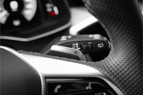 Audi A6 Avant 55 TFSI e Quattro Competition Pano Leder Memory HUD ACC Trekhaak