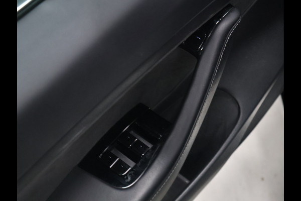 Tesla Model 3 Standard RWD Plus 60 kWh [PANORAMADAK, STOELVERWARMING, NAVIGATIE, DODEHOEKDETECTIE, 18 INCH LMV, CLIMATE, NIEUWSTAAT]