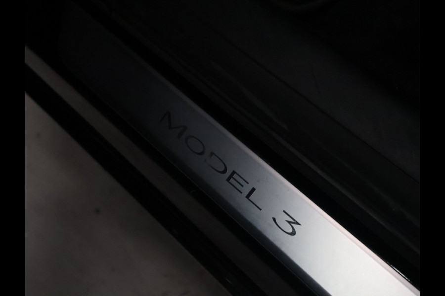 Tesla Model 3 Standard RWD Plus 60 kWh [PANORAMADAK, STOELVERWARMING, NAVIGATIE, DODEHOEKDETECTIE, 18 INCH LMV, CLIMATE, NIEUWSTAAT]