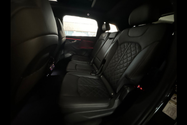 Audi SQ7 4.0 TFSI quattro 7p Pano|4-Wielsturing|Massage|Softclose