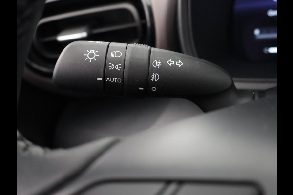 Toyota Yaris Cross 1.5 Hybrid Executive | Apple Carplay & AndroidAUTO | Stoelverwarming | Dodehoek detectie | Parkeersensoren |