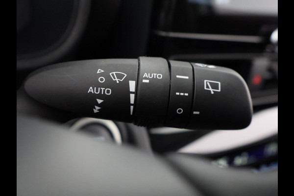 Toyota Yaris Cross 1.5 Hybrid Executive | Apple Carplay & AndroidAUTO | Stoelverwarming | Dodehoek detectie | Parkeersensoren |