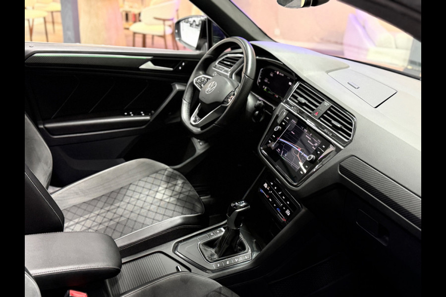 Volkswagen Tiguan 1.4 TSI eHybrid 245 PK 3x R-Line Aut.| Pano| SOH 100%| Virtual |Camera | Matrix | Keyless |ACC