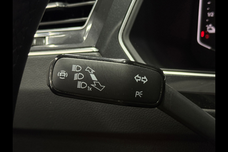 Volkswagen Tiguan 1.4 TSI eHybrid 245 PK 3x R-Line Aut.| Pano| SOH 100%| Virtual |Camera | Matrix | Keyless |ACC