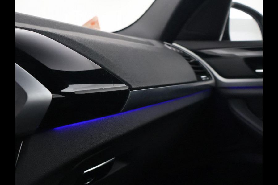BMW X3 xDrive20i 184 PK M-SPORT H.E. EDITION + HEAD-UP | SFEERVERL. | CARPLAY | LEDER | CAMERA | 19 INCH