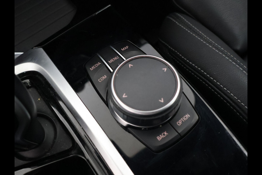 BMW X3 xDrive20i 184 PK M-SPORT H.E. EDITION + HEAD-UP | SFEERVERL. | CARPLAY | LEDER | CAMERA | 19 INCH